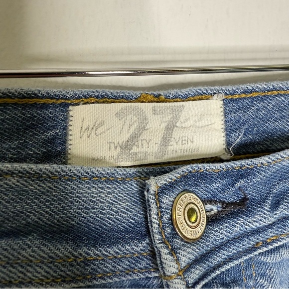 We The Free by Free People Maggie Mid Rise Straight Jeans 27 Distressed OB832365 - Picture 6 of 7